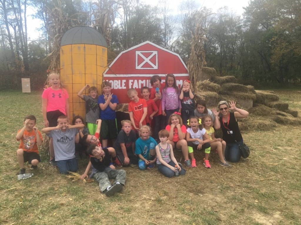 third grade field trip to cotton field