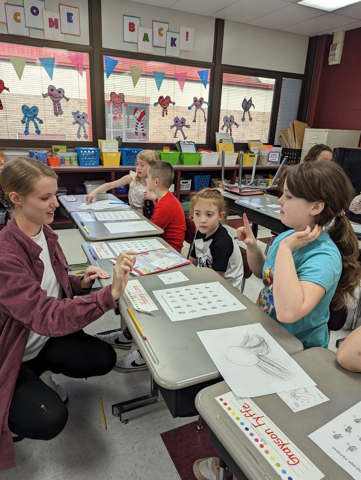 3rd Graders Learning Sign Language